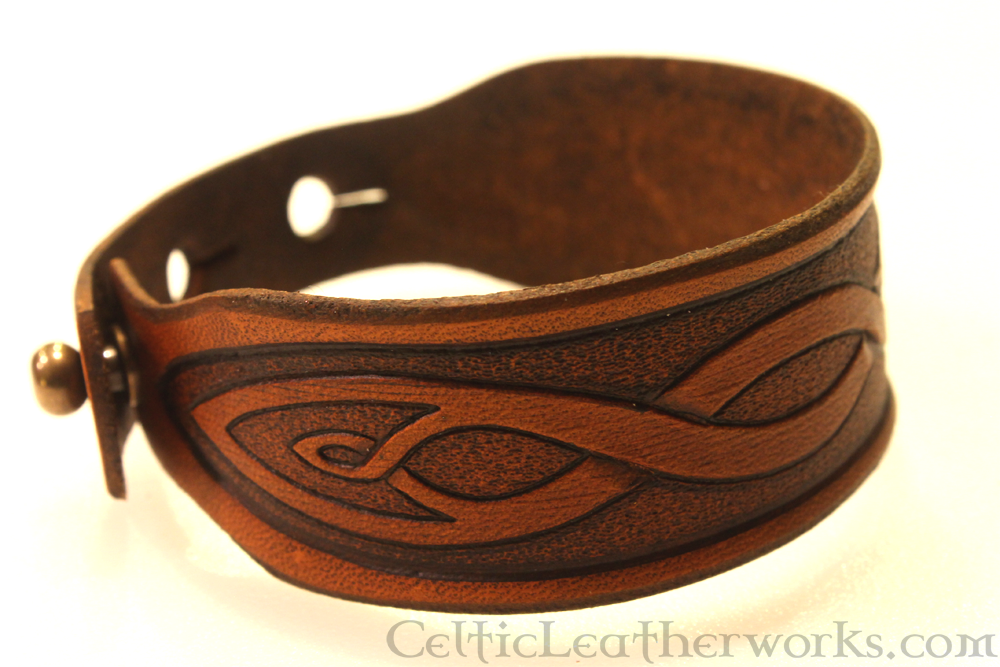 Pointed Celtic Knot Leather Wristband | Celtic Leatherworks | Heirloom